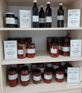 Dukkan sell tasty pomegranate sauce and tomato paste too