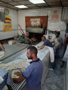 This busy Gaziantep pide shops was hard to walk past, it smelled so good!